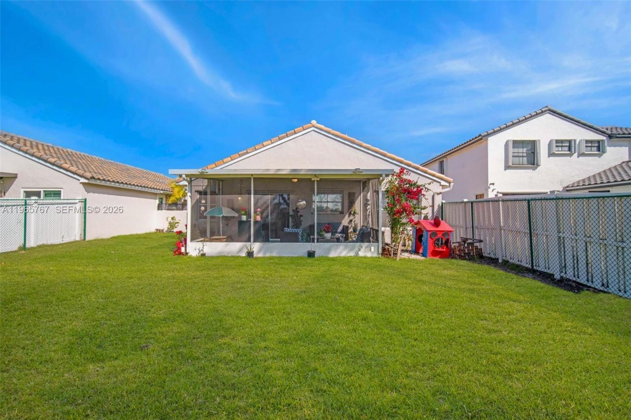 19238 NW 19th St, Pembroke Pines, FL 33029 Photo