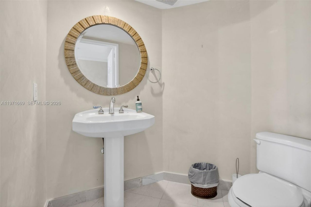 3370 Hidden Bay Dr, Unit 613, Aventura, FL 33180 Photo