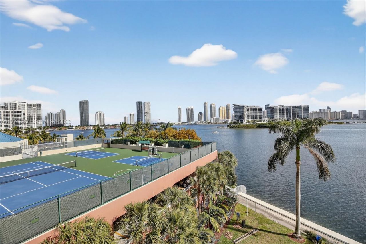 3370 Hidden Bay Dr, Unit 613, Aventura, FL 33180 Photo