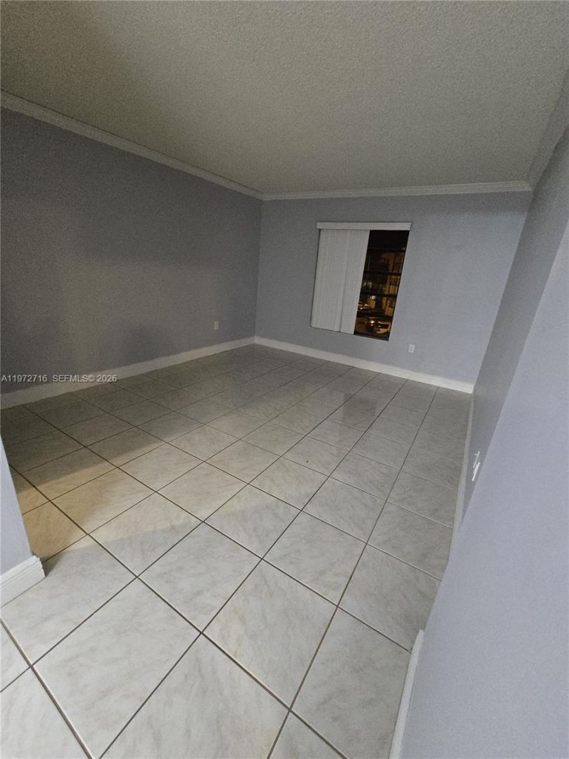 1300 SW 122nd Ave, Unit 305-2, Miami, FL 33184 Photo