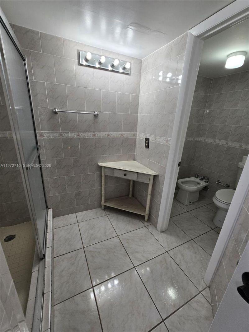 1300 SW 122nd Ave, Unit 305-2, Miami, FL 33184 Photo