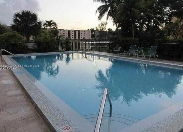 1300 SW 122nd Ave, Unit 305-2, Miami, FL 33184 Photo