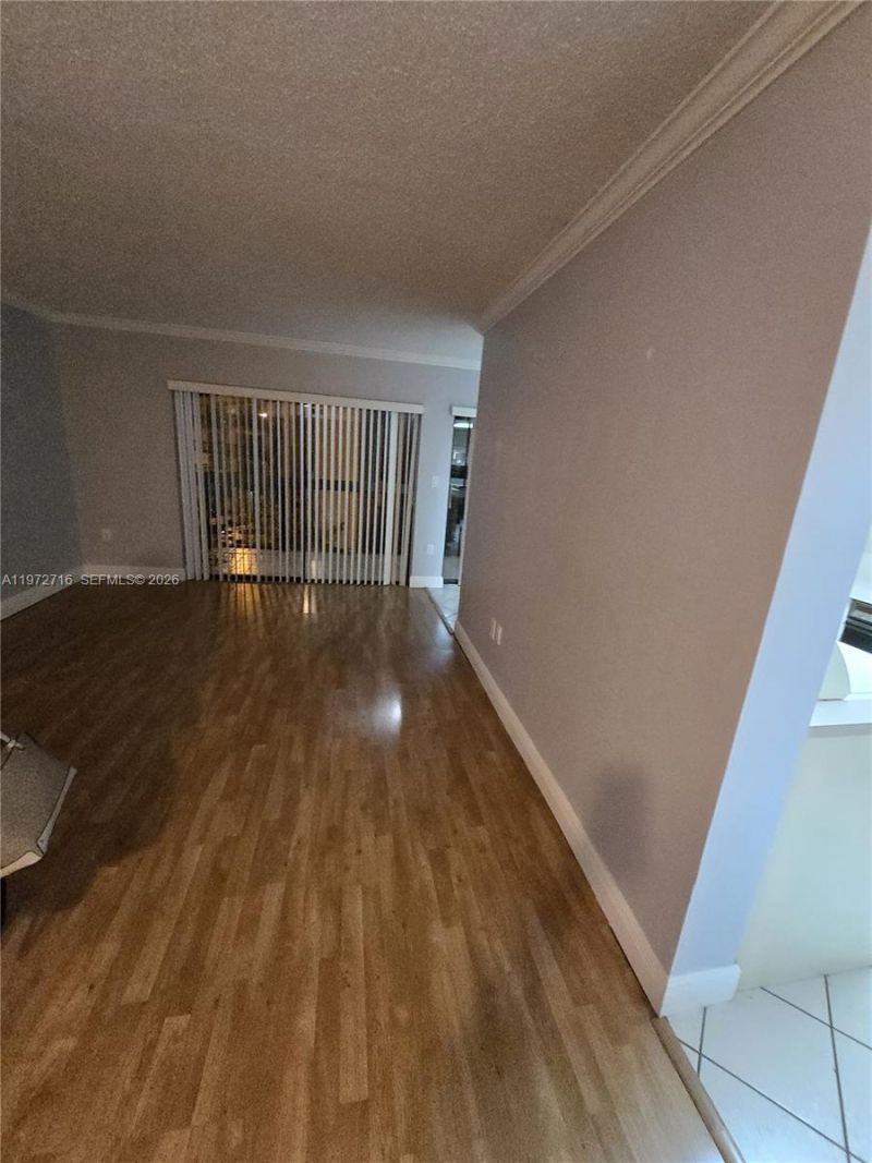 1300 SW 122nd Ave, Unit 305-2, Miami, FL 33184 Photo