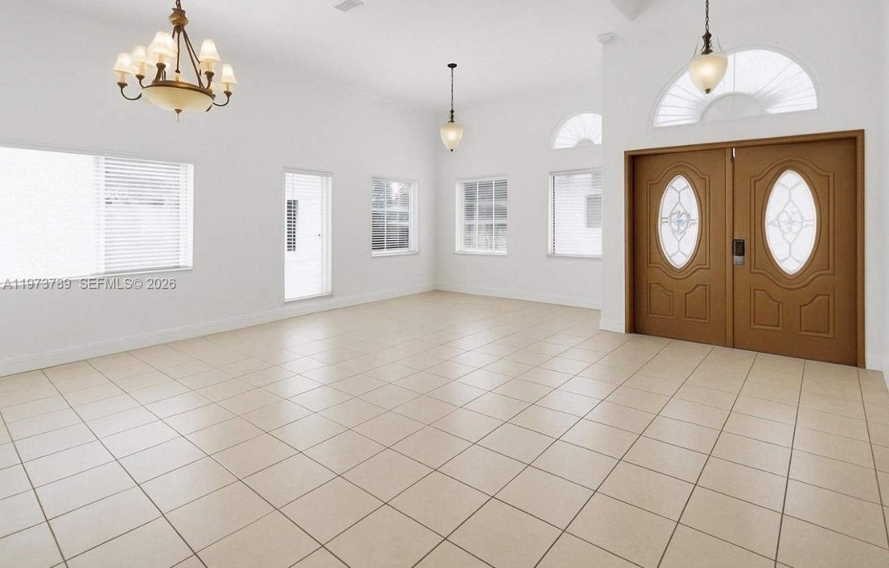 5051 SW 163rd Ct, Miami, FL 33185 Photo