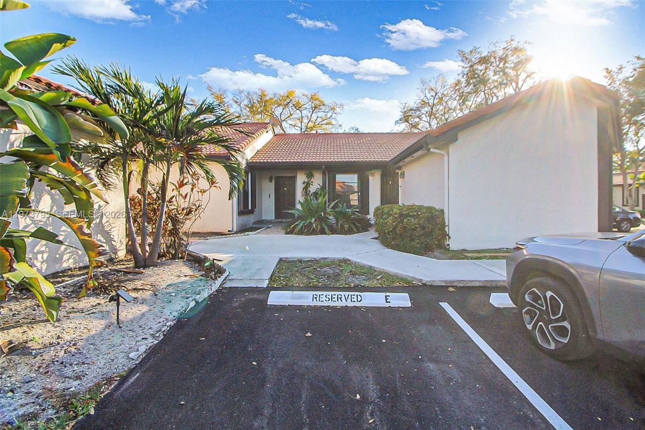 15270 SW 45th Ter, Unit F-61, Miami, FL 33185 Photo