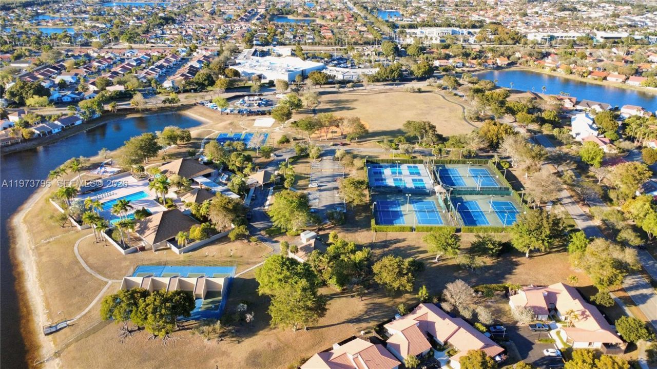 15270 SW 45th Ter, Unit F-61, Miami, FL 33185 Photo