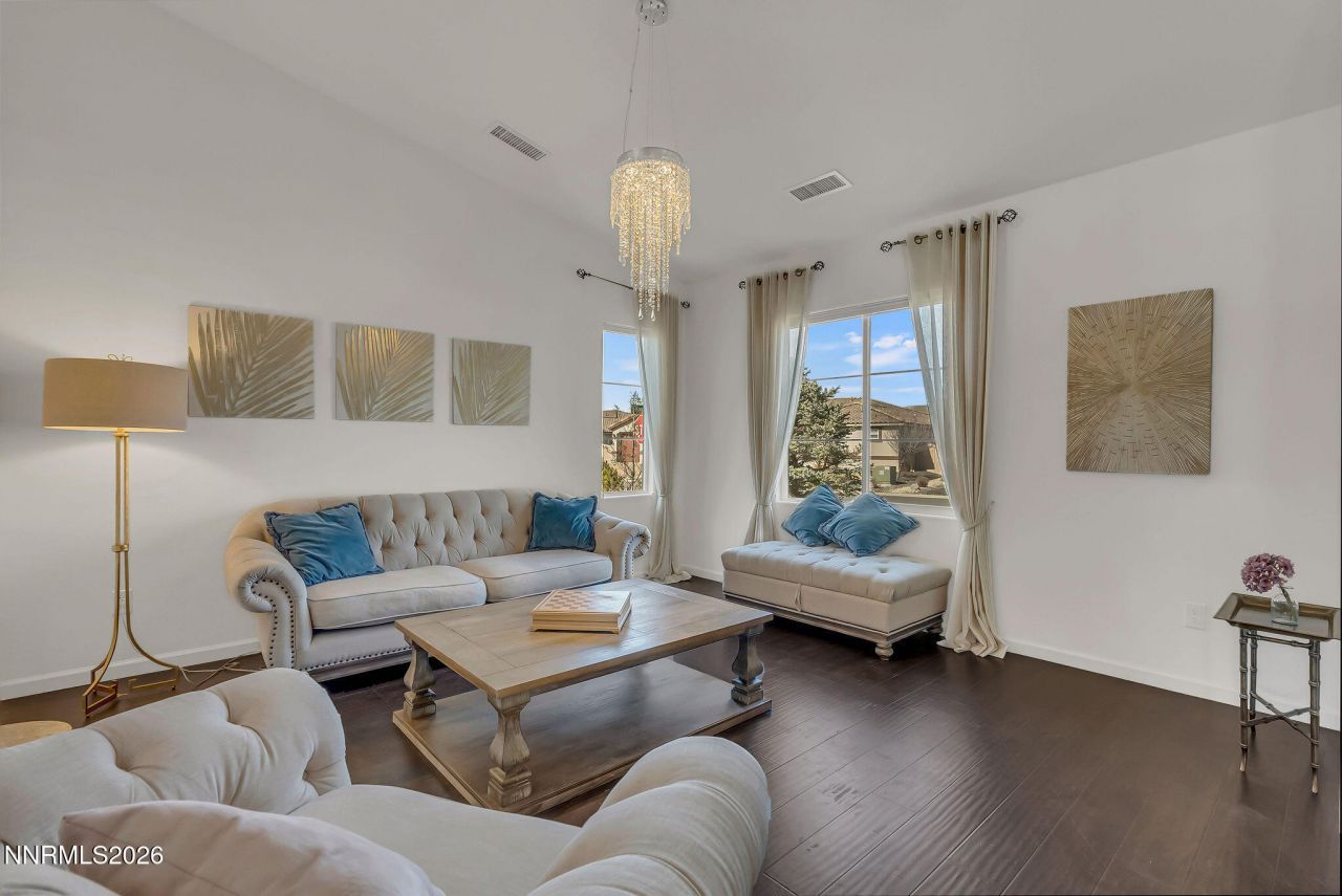 2730 Foxhunter Lane, Reno, NV 89521 Photo