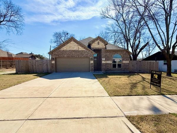 1513 Galveston Street, Grand Prairie, TX 75051