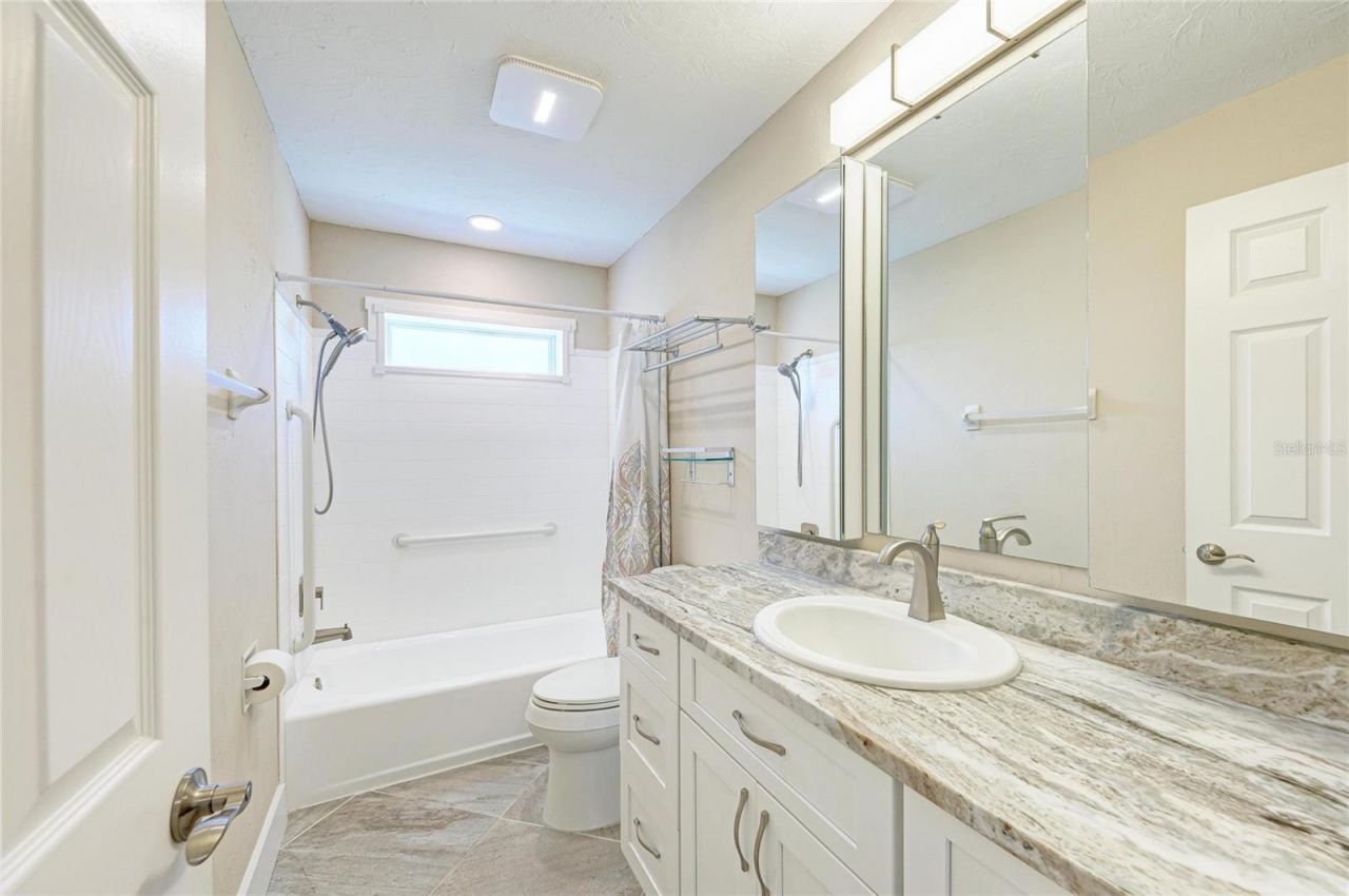 1679 Valley Drive , Venice, FL 34292 Photo