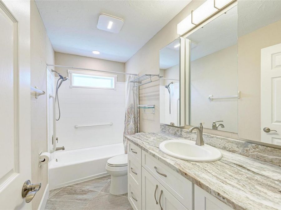 Property Image 70