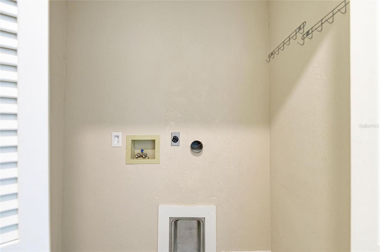 1679 Valley Drive , Venice, FL 34292 Photo