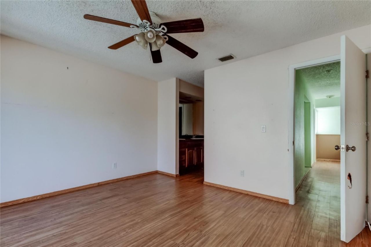 965 Whitman Drive, Sarasota, FL 34243 Photo