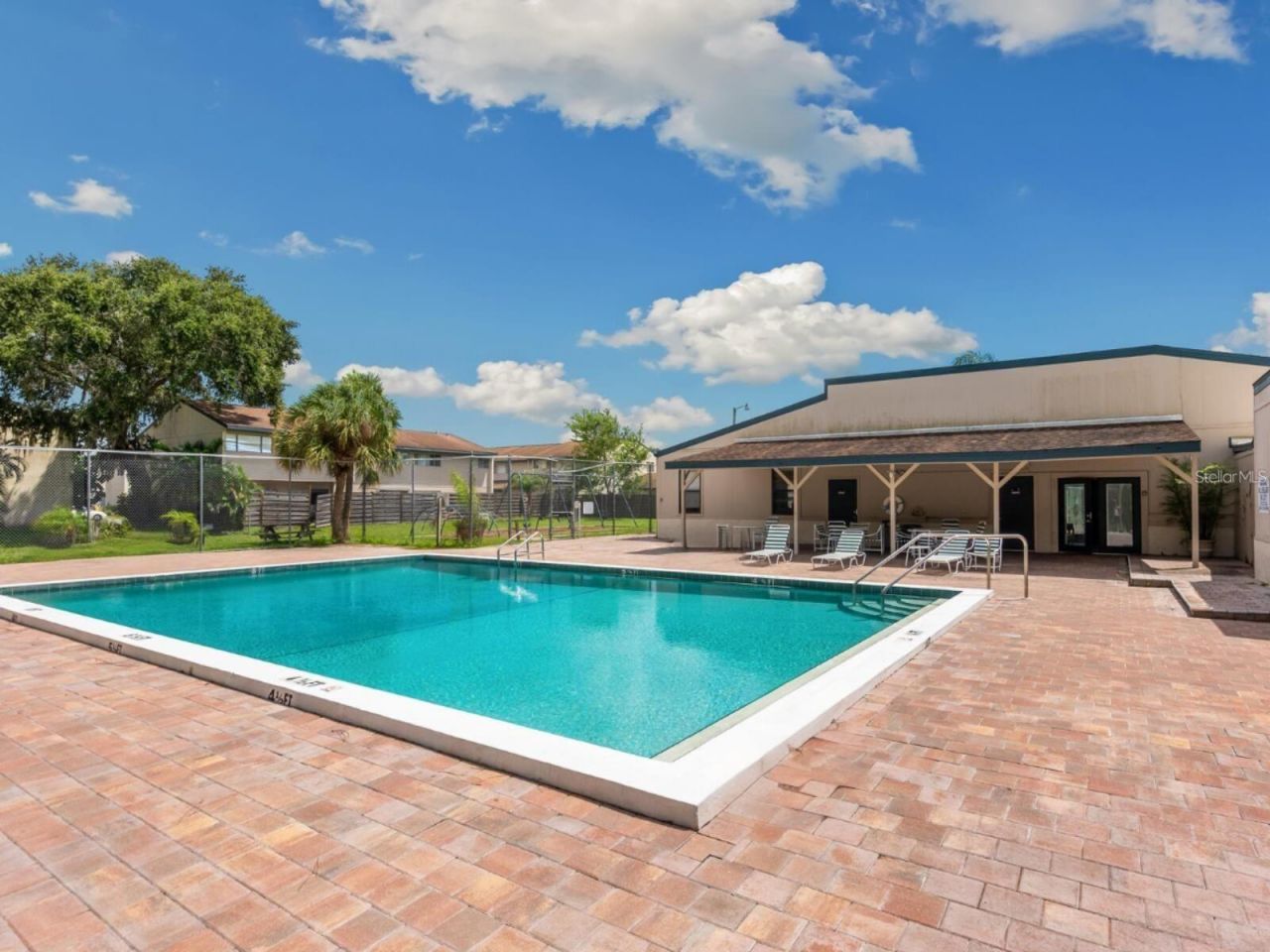 965 Whitman Drive, Sarasota, FL 34243 Photo