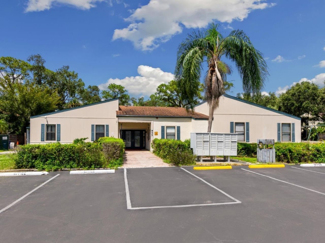 965 Whitman Drive, Sarasota, FL 34243 Photo