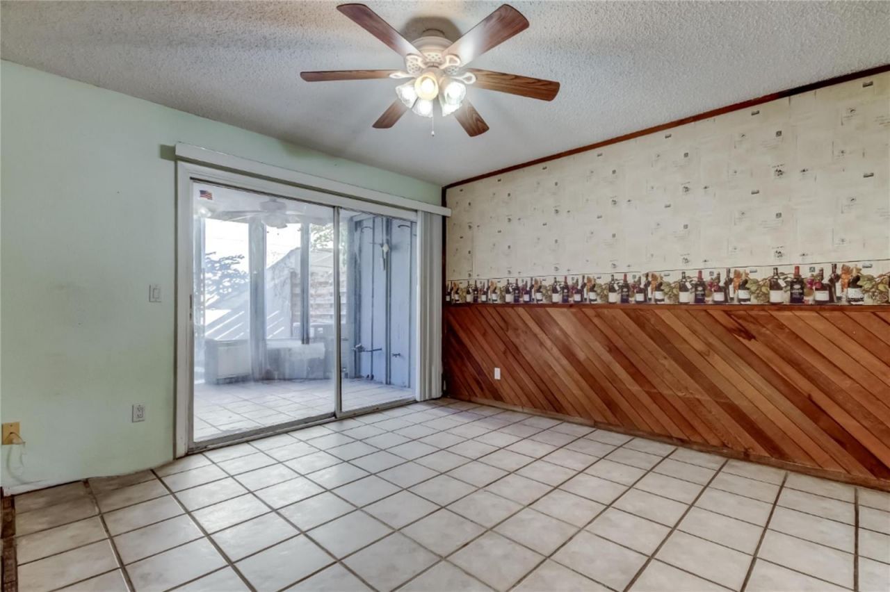 965 Whitman Drive, Sarasota, FL 34243 Photo