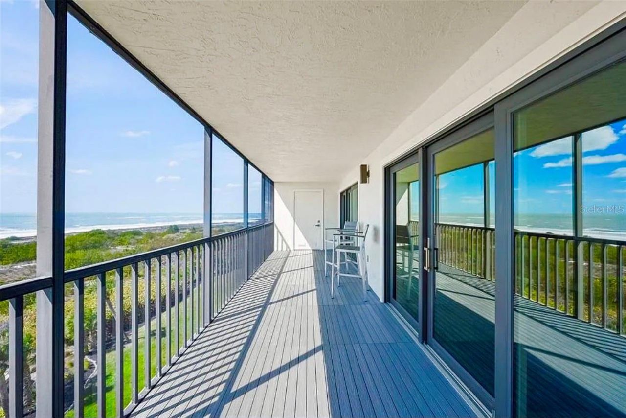 420 Beach Road, Unit 606, Sarasota, FL 34242 Photo