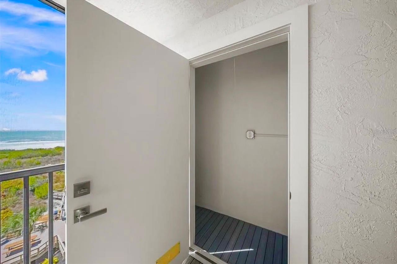 420 Beach Road, Unit 606, Sarasota, FL 34242 Photo