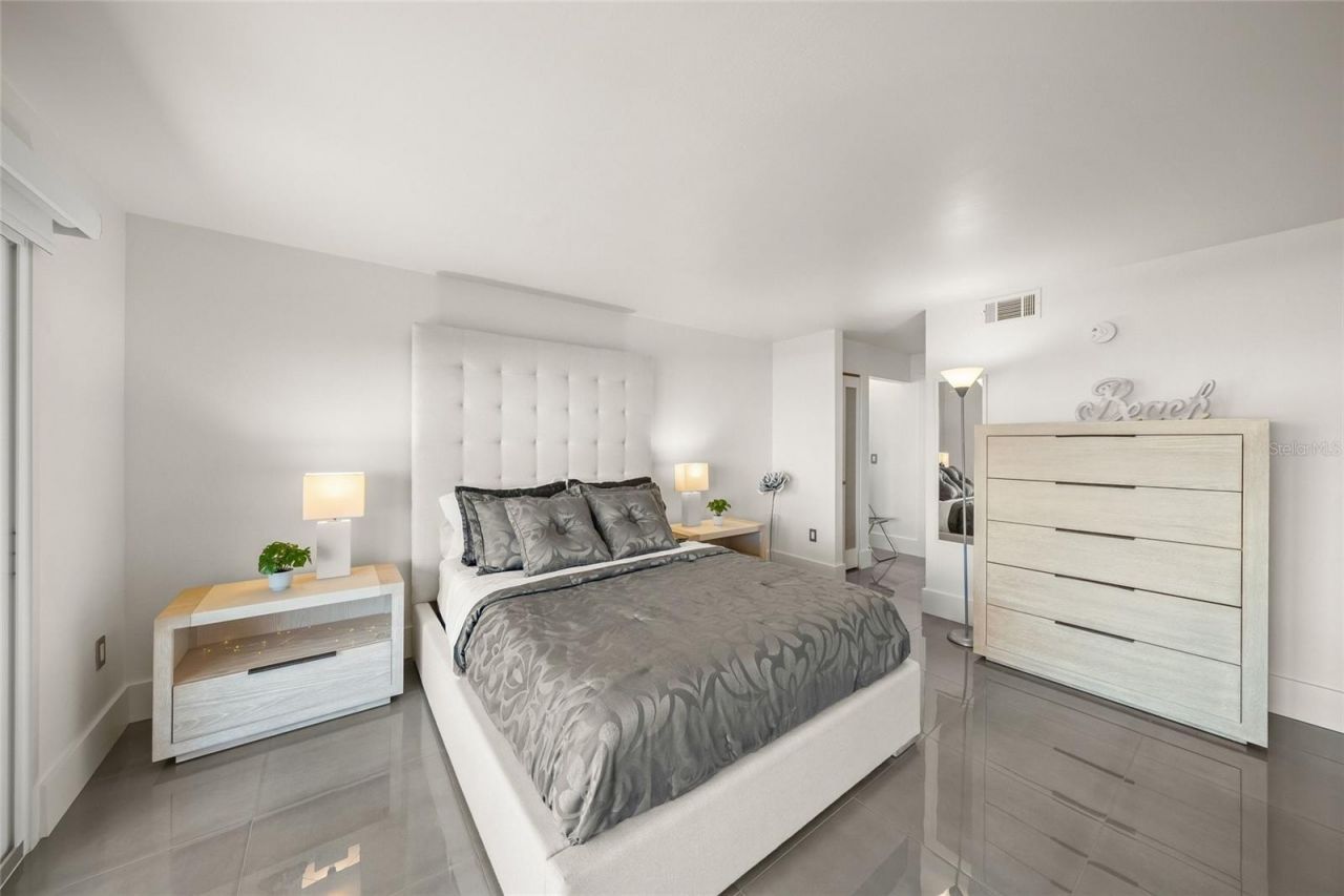 420 Beach Road, Unit 606, Sarasota, FL 34242 Photo