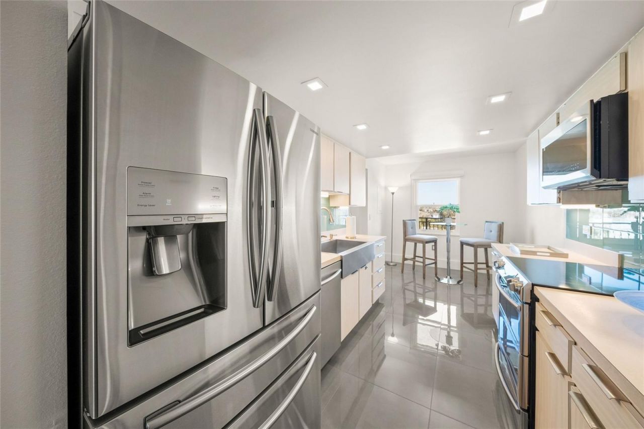 420 Beach Road, Unit 606, Sarasota, FL 34242 Photo