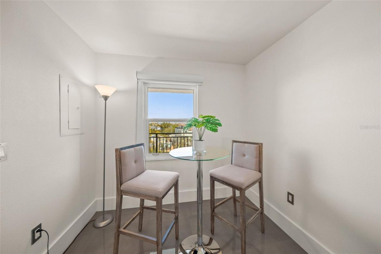 420 Beach Road, Unit 606, Sarasota, FL 34242 Photo