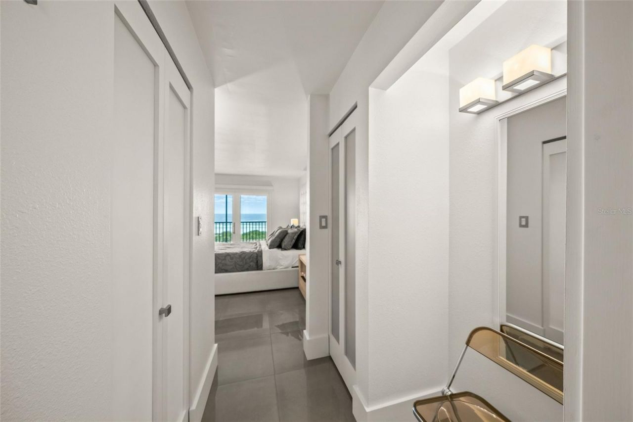 420 Beach Road, Unit 606, Sarasota, FL 34242 Photo