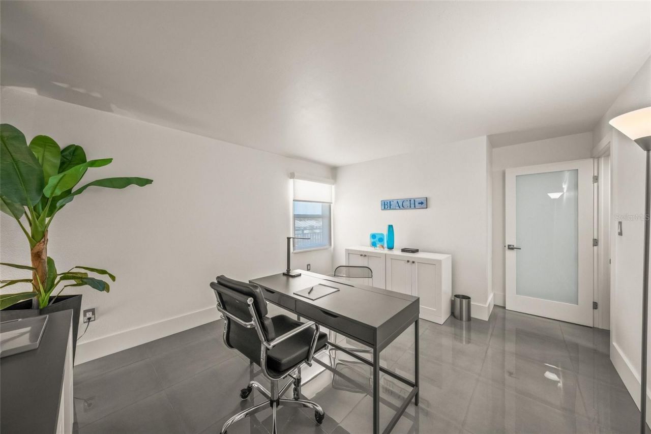 420 Beach Road, Unit 606, Sarasota, FL 34242 Photo