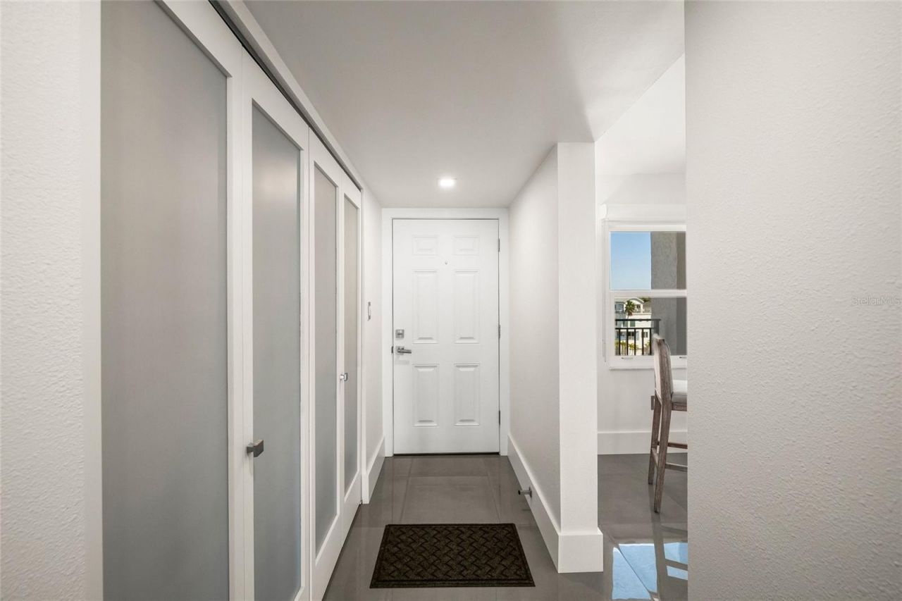 420 Beach Road, Unit 606, Sarasota, FL 34242 Photo