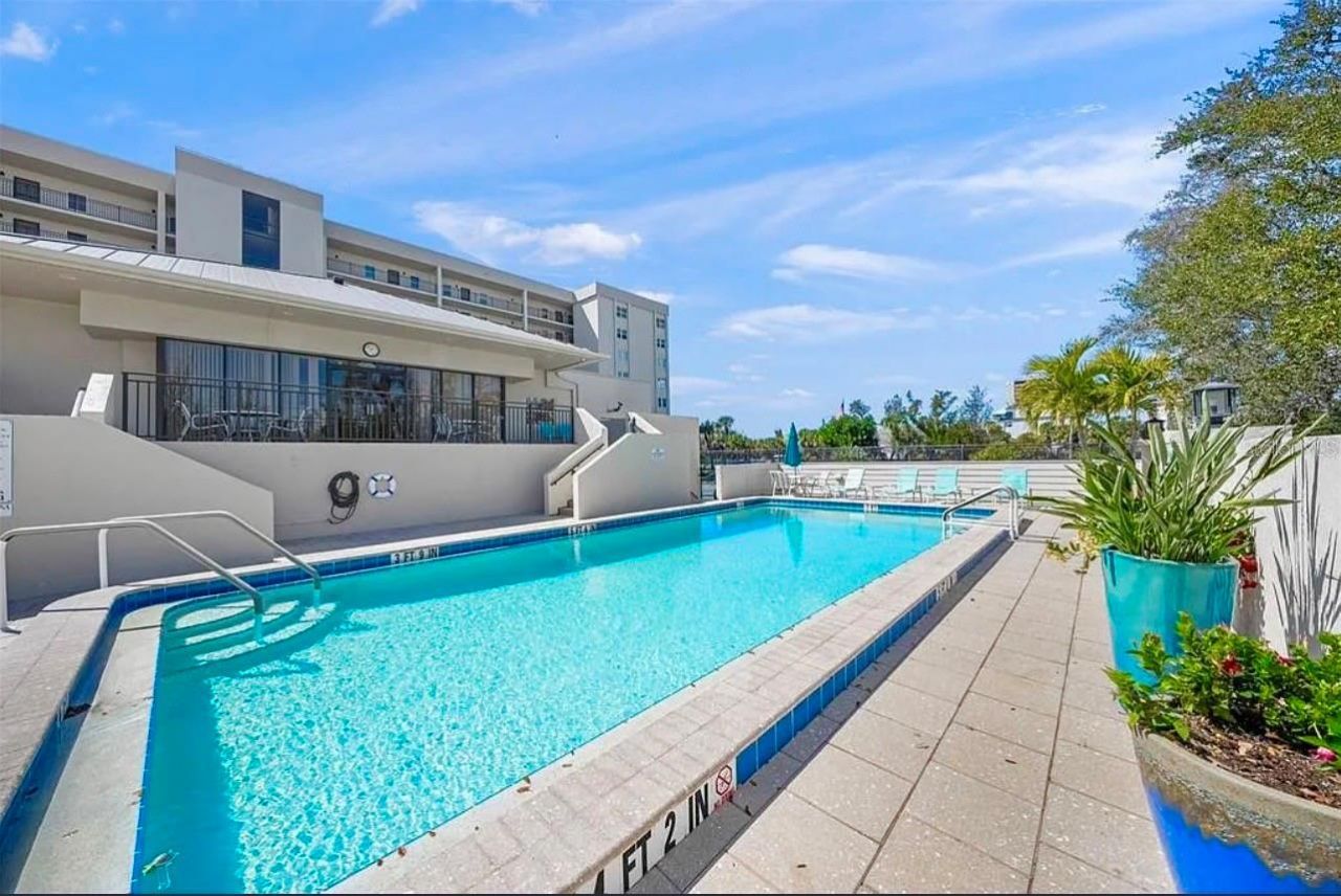 420 Beach Road, Unit 606, Sarasota, FL 34242 Photo