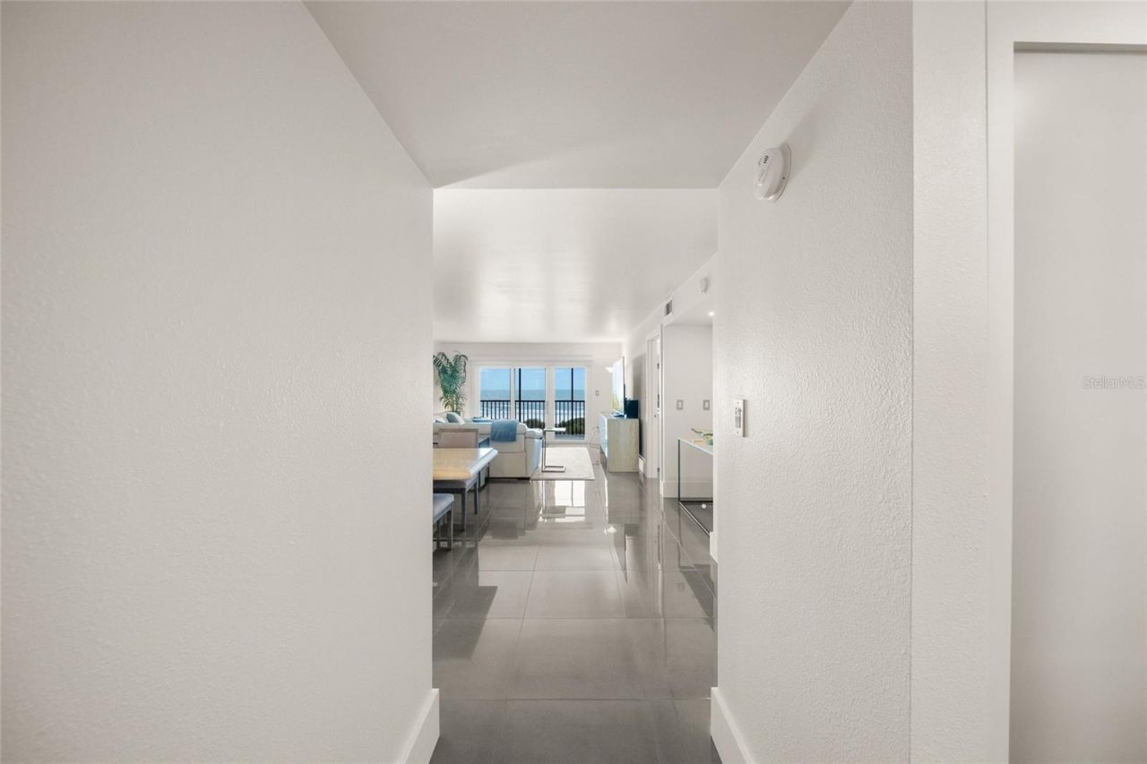 420 Beach Road, Unit 606, Sarasota, FL 34242 Photo