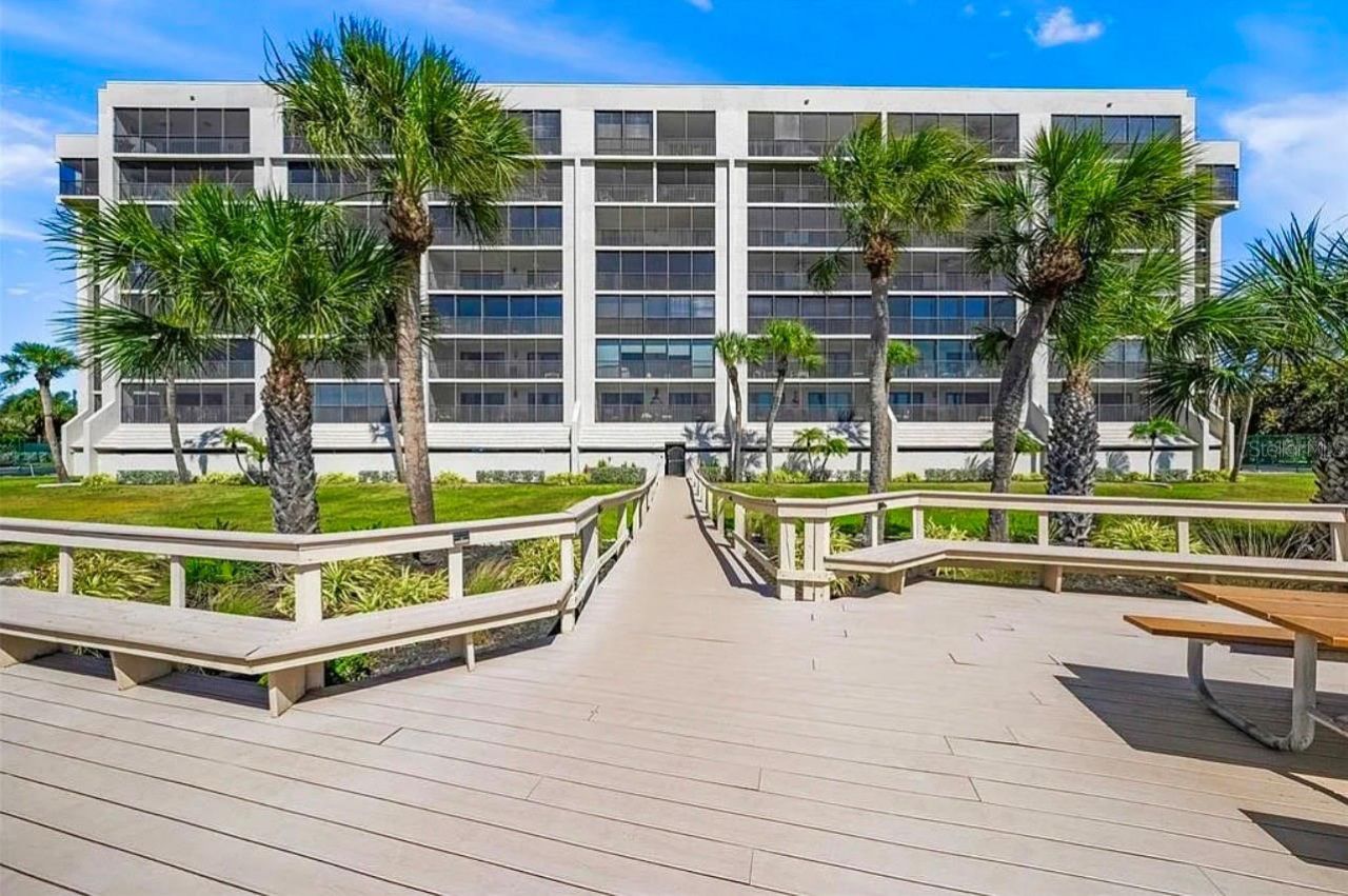 420 Beach Road, Unit 606, Sarasota, FL 34242 Photo