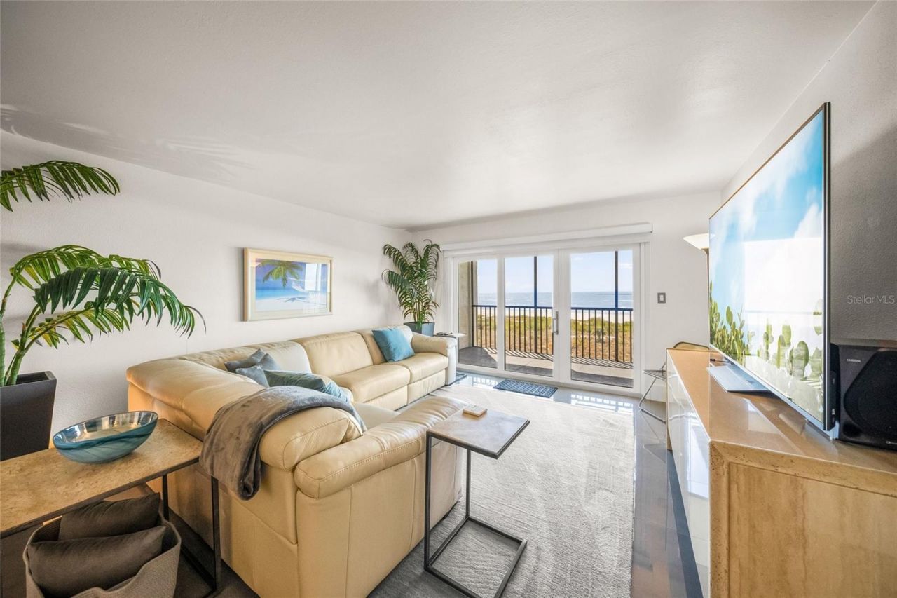 420 Beach Road, Unit 606, Sarasota, FL 34242 Photo