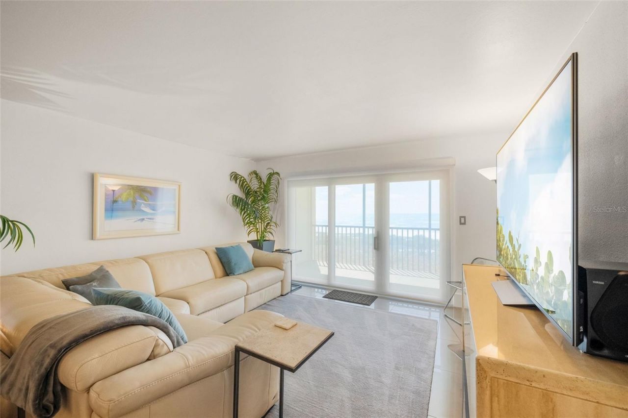 420 Beach Road, Unit 606, Sarasota, FL 34242 Photo