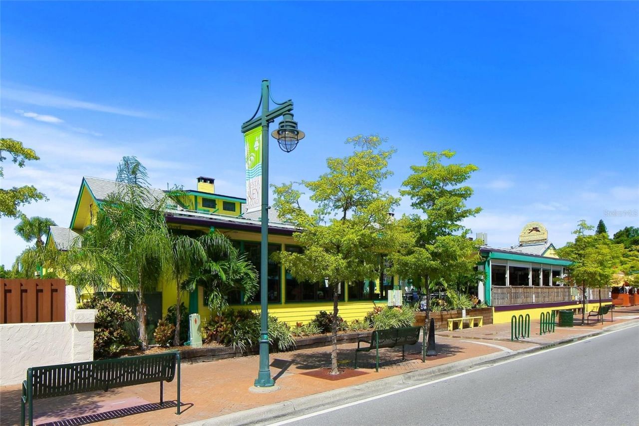 420 Beach Road, Unit 606, Sarasota, FL 34242 Photo