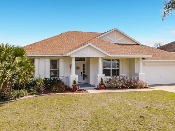 200 Round Man Street, Leesburg, FL 34748