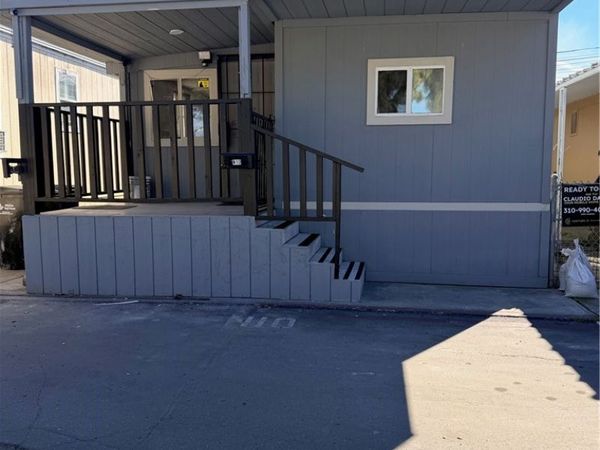 6656 Rosecrans Avenue, Unit N-10, Paramount, CA 90723