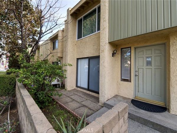 8633 Balboa, Unit 20, Northridge, CA 91325