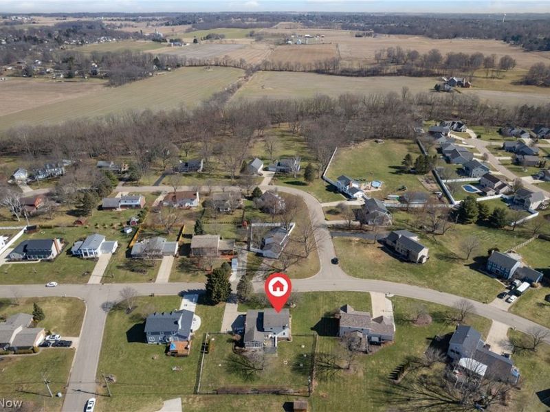 5849 Linder Circle NE, Canton, OH 44721 Photo 12