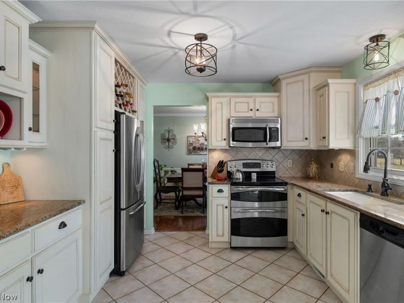 5849 Linder Circle NE, Canton, OH 44721 Photo 20