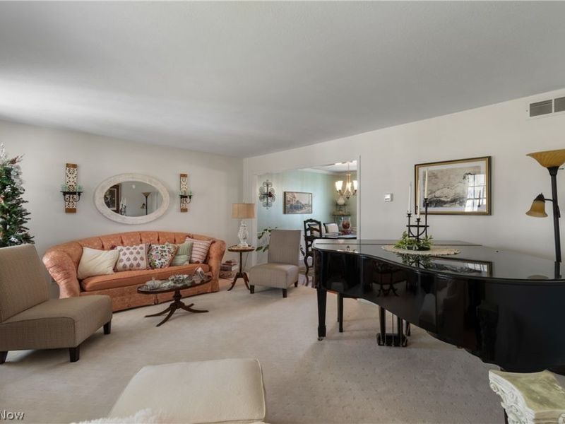 5849 Linder Circle NE, Canton, OH 44721 Photo 28