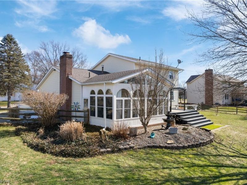 5849 Linder Circle NE, Canton, OH 44721 Photo 4