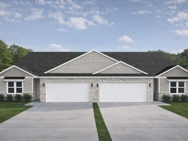 924 Eisenhower Blvd, North Liberty, IA 52317