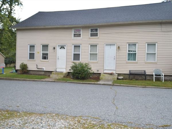 4 First St, Sutton, MA 01590