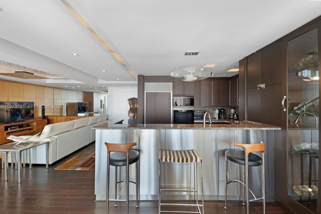 3400 SW 27th Ave , Unit 2102, Miami, FL 33133 Photo