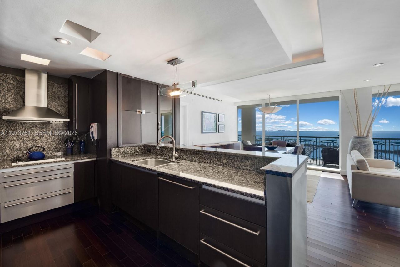 3400 SW 27th Ave , Unit 2102, Miami, FL 33133 Photo