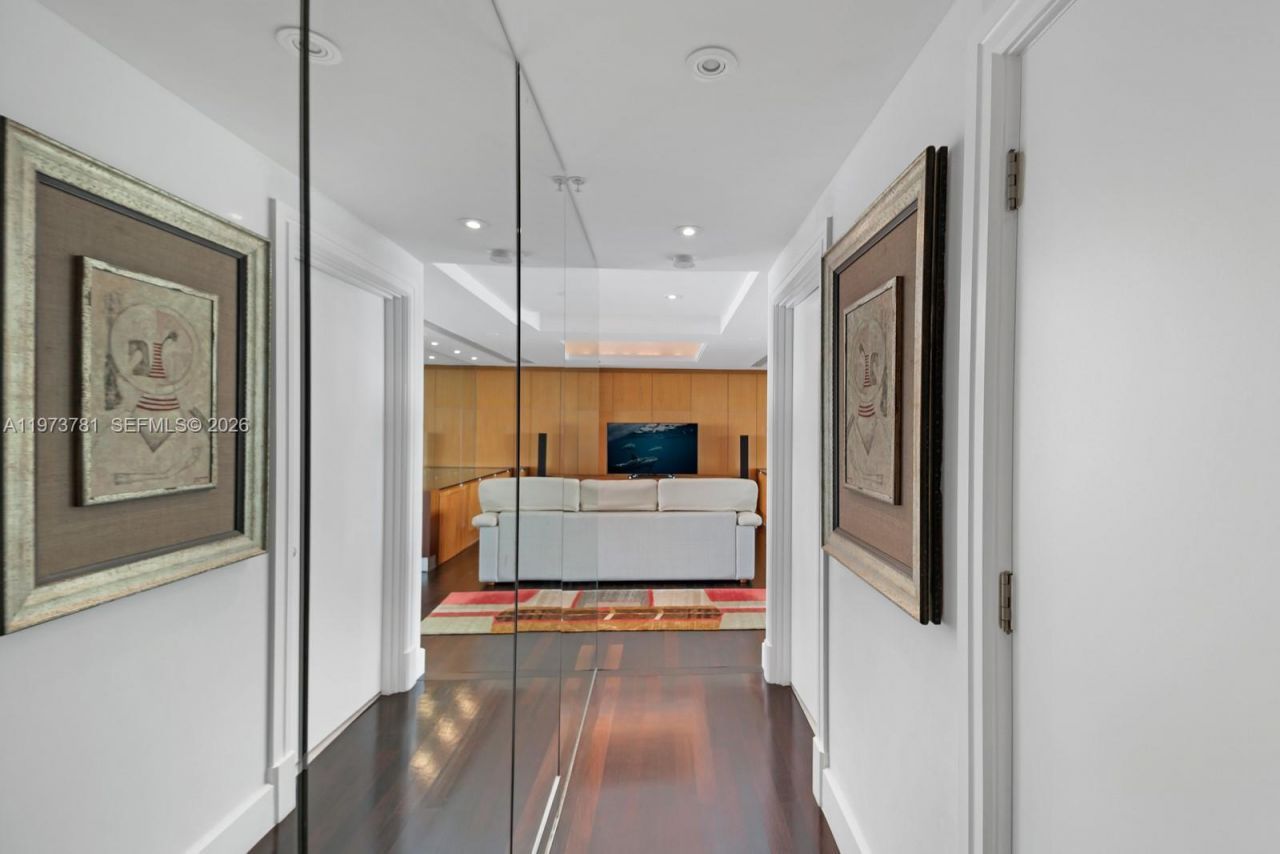 3400 SW 27th Ave , Unit 2102, Miami, FL 33133 Photo