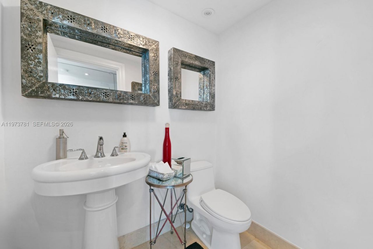 3400 SW 27th Ave , Unit 2102, Miami, FL 33133 Photo