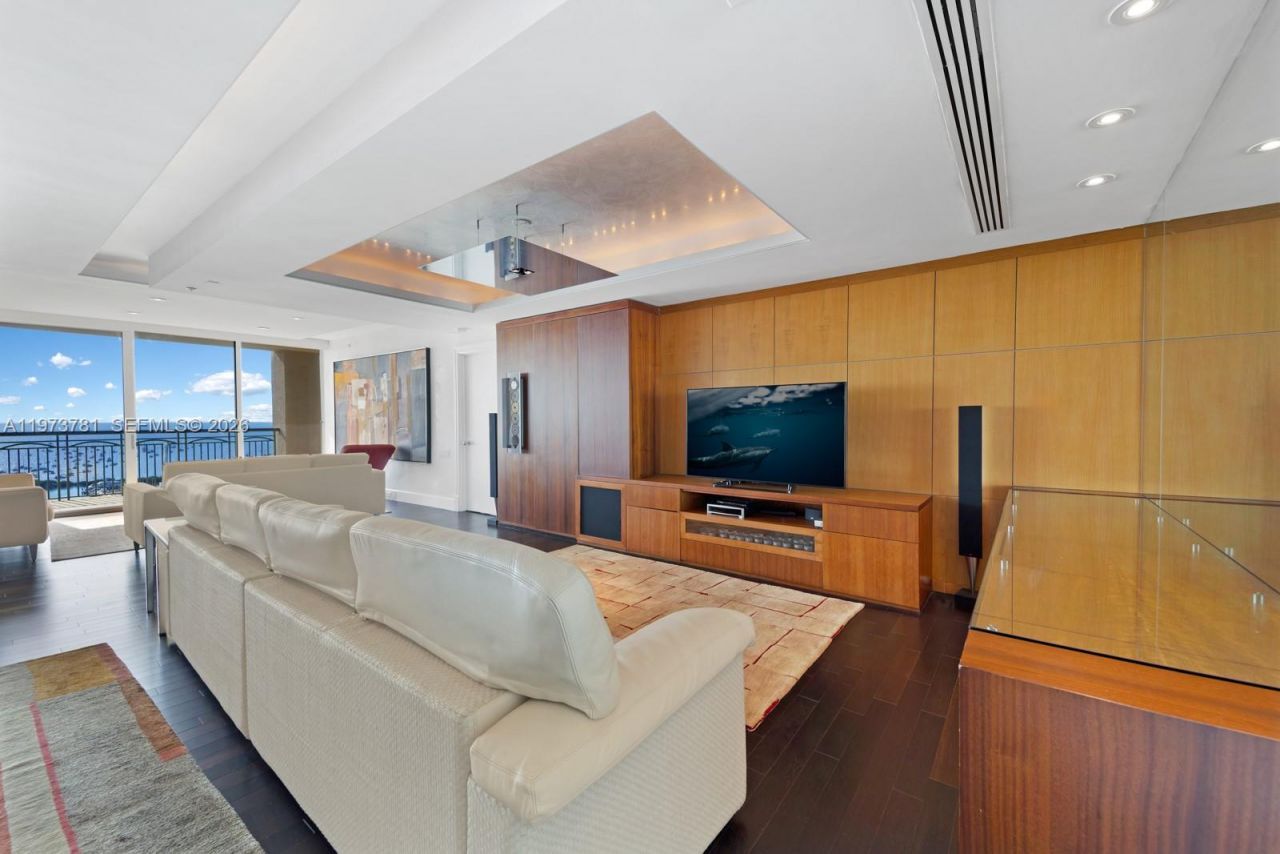 3400 SW 27th Ave , Unit 2102, Miami, FL 33133 Photo