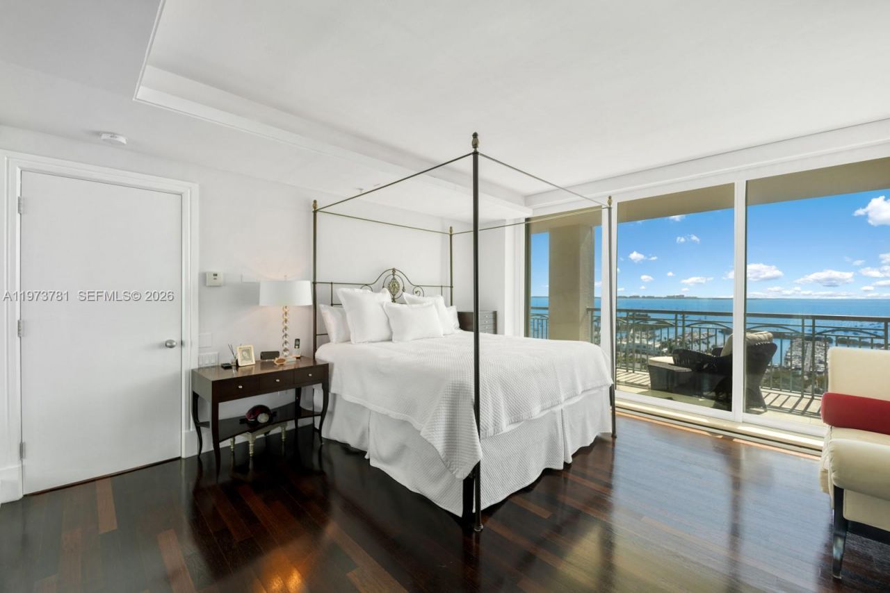 3400 SW 27th Ave , Unit 2102, Miami, FL 33133 Photo