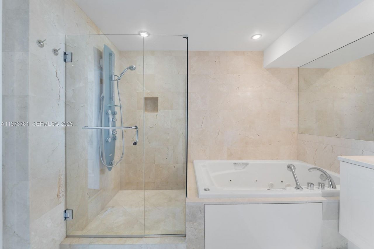 3400 SW 27th Ave , Unit 2102, Miami, FL 33133 Photo