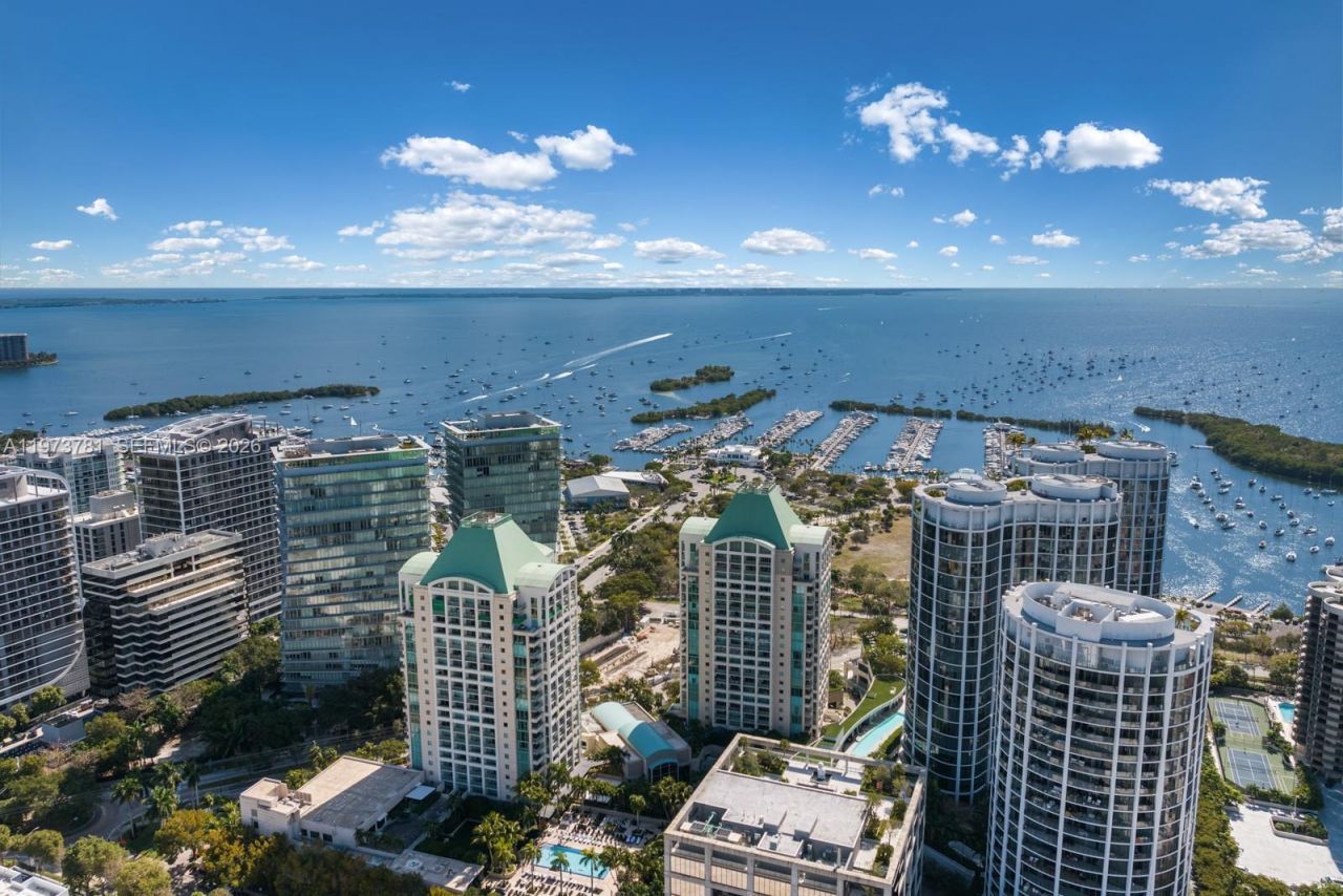 3400 SW 27th Ave , Unit 2102, Miami, FL 33133 Photo